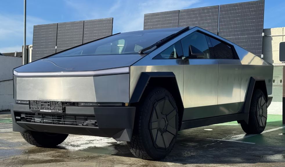 Tesla Cybertruck Cyberbeast Foundation